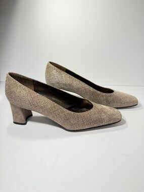 Stuart Weitzman Textured Taupe Pumps Heels Vintage Size 5.5